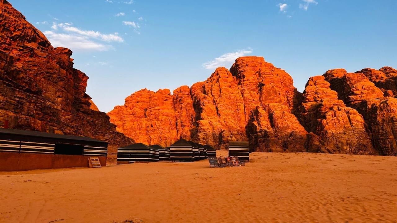 Bedouin Host Camp& With Tour Hotel Wadi Rum Exterior foto