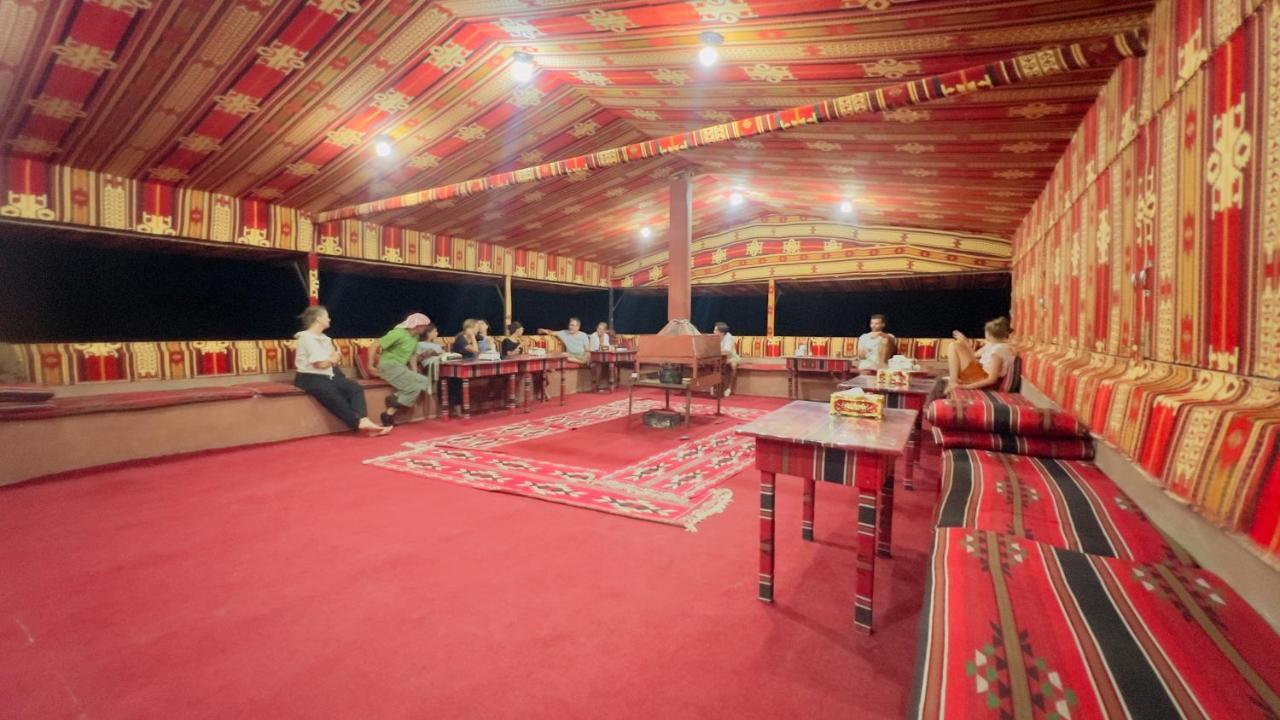 Bedouin Host Camp& With Tour Hotel Wadi Rum Exterior foto