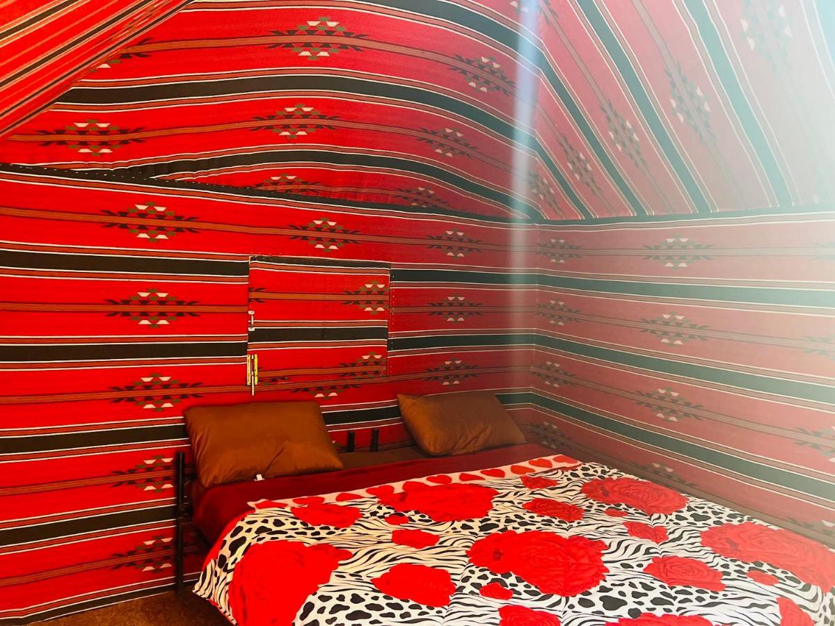 Bedouin Host Camp& With Tour Hotel Wadi Rum Exterior foto